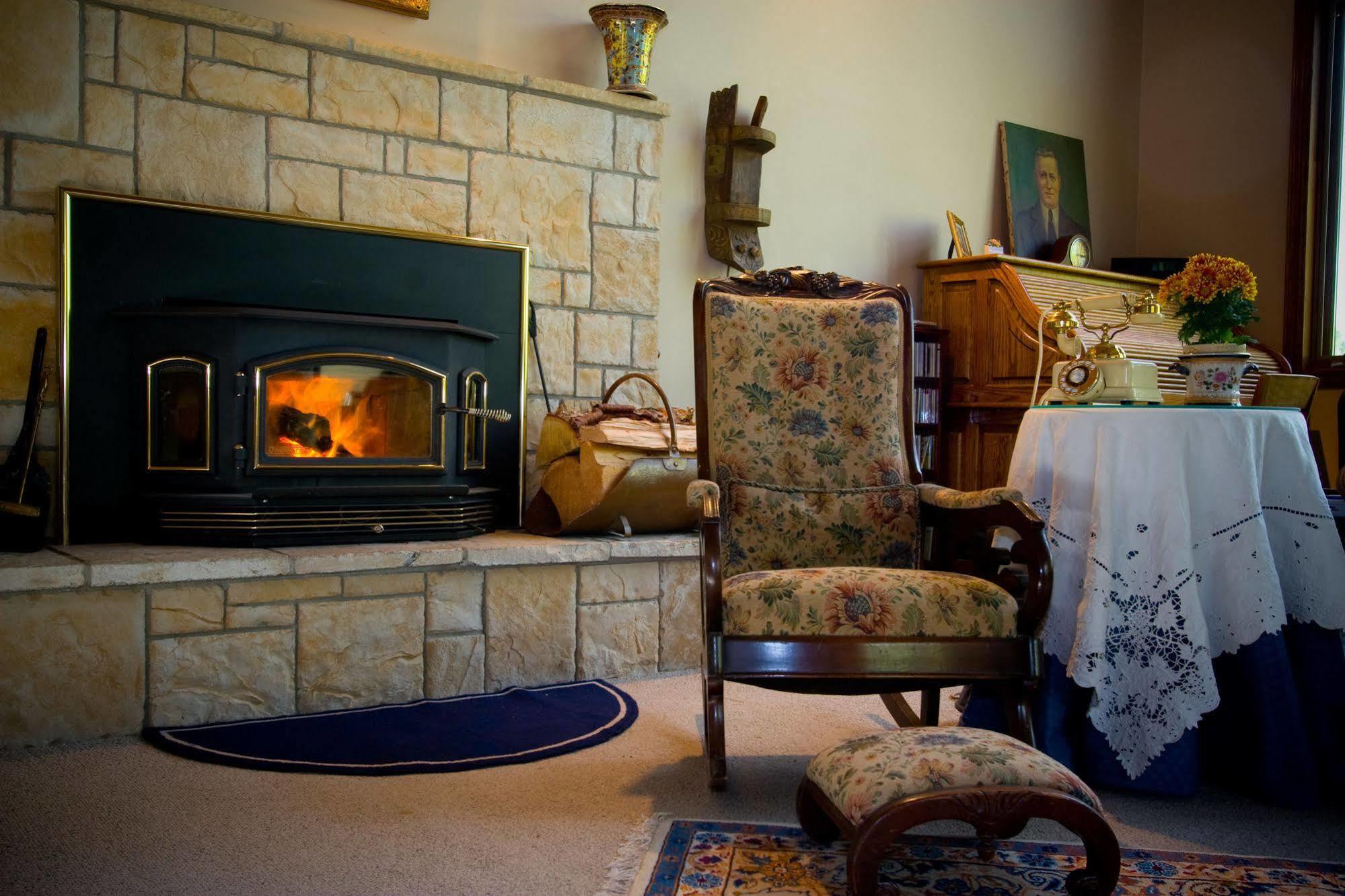 Idahome Bed And Breakfast Пост Фолс Екстериор снимка