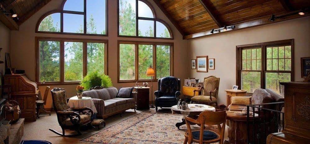 Idahome Bed And Breakfast Пост Фолс Екстериор снимка